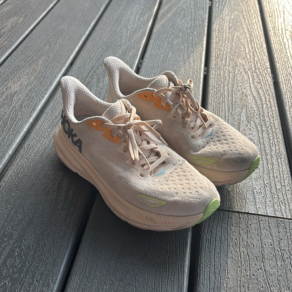 light pink hokas
